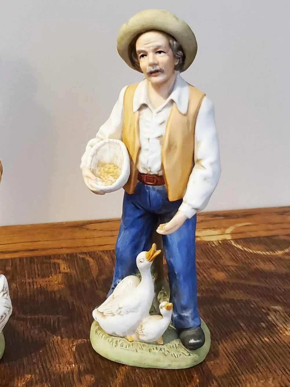 Farm Life Couple Set of 2 Farmer and Wife Decorative Figurines Homco 1426